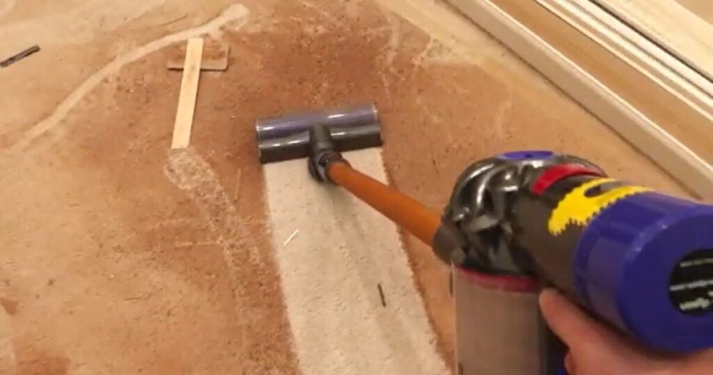 can vacuum cleaner clean dust Dust